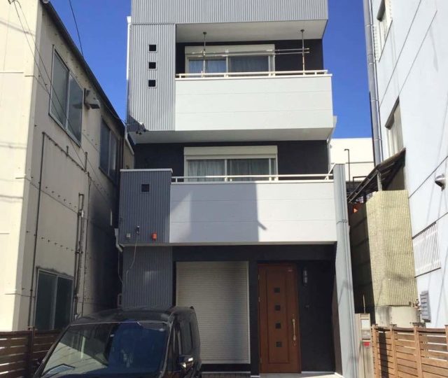 名古屋市東区S様邸外壁塗装工事・コーキング打ち替え、打ち増し工事・屋上FRP防水工事・ベランダトップコート