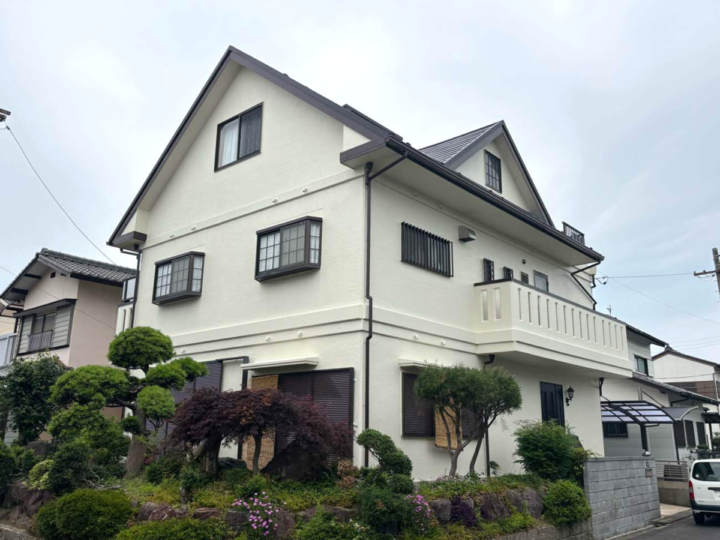 小牧市Ｈ様邸　外壁塗装工事　屋根カバー工法工事　ベランダ防水工事