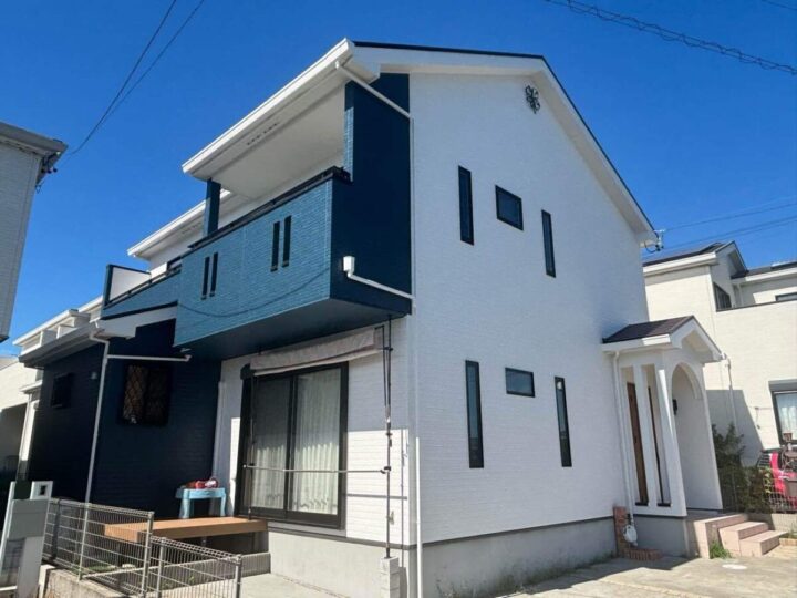 小牧市H様邸　外壁塗装工事　コーキング打ち替え、打ち増し工事　屋根塗装工事　トップコート工事
