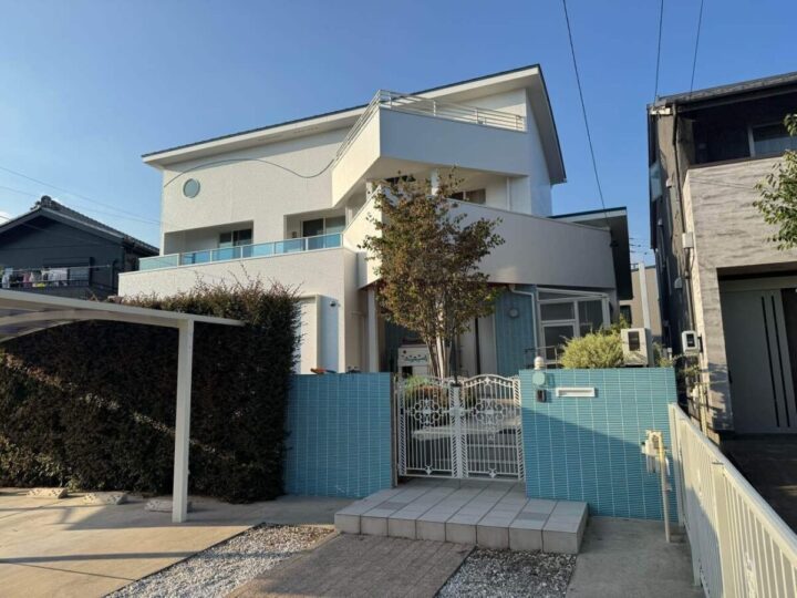 守山区H様邸　外壁塗装工事　コーキング打ち替え、打ち増し工事　ベランダ防水工事