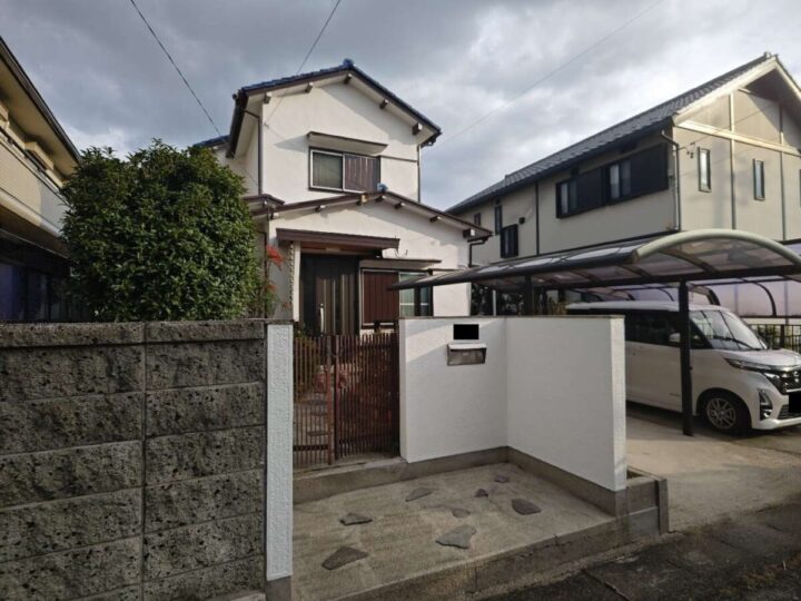 春日井市T様邸　外壁塗装工事　屋根塗装工事　玄関軒貼り替え工事