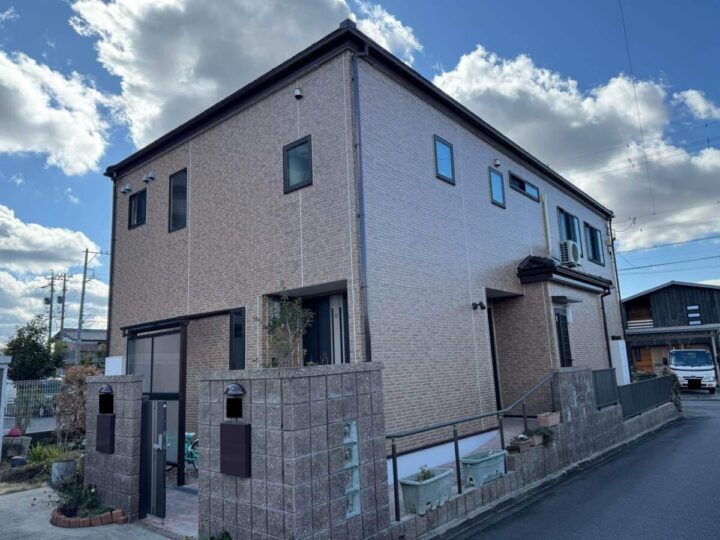 春日井市T様邸　外壁塗装工事　コーキング打ち替え、打ち増し工事　屋根漆喰工事　ベランダ防水工事