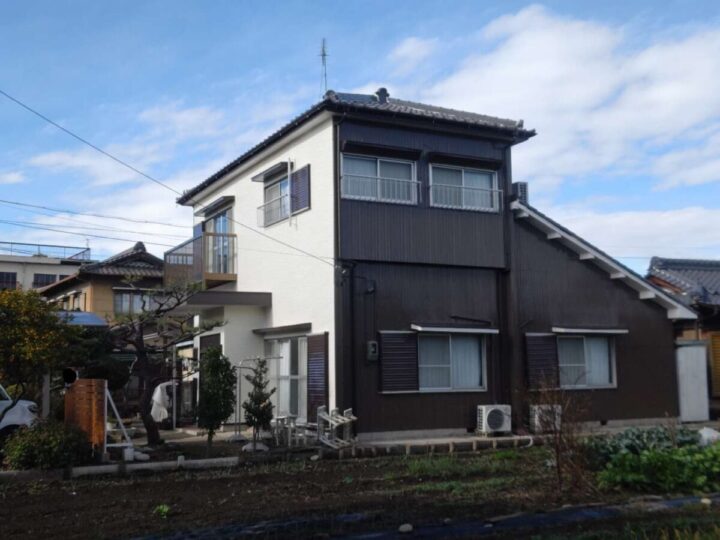 小牧市N様邸　外壁塗装工事　コーキング打ち増し工事　雨樋交換工事　波板交換工事　漆喰補修工事