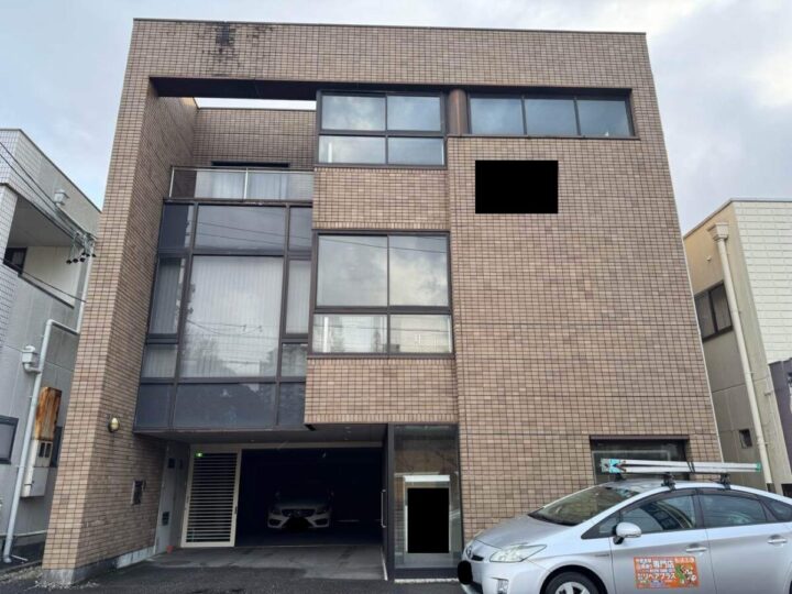 春日井市K様邸　外壁塗装工事　コーキング打ち替え、打ち増し工事　ベランダ、屋上防水工事　看板解体工事