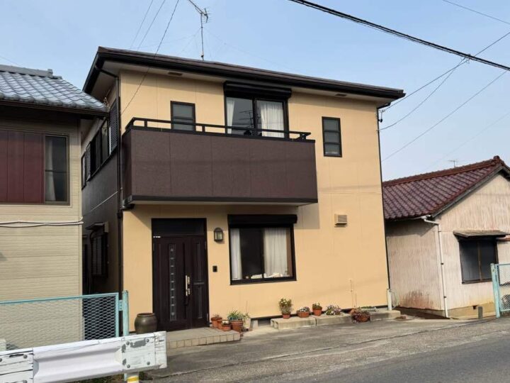 春日井市Y様邸　外壁塗装工事　コーキング打ち替え、打ち増し工事　屋根塗装工事　ベランダトップコート工事