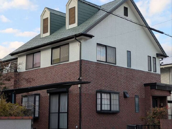 小牧市Y様邸　外壁塗装工事　コーキング打ち増し工事　屋根塗装工事　網戸交換工事