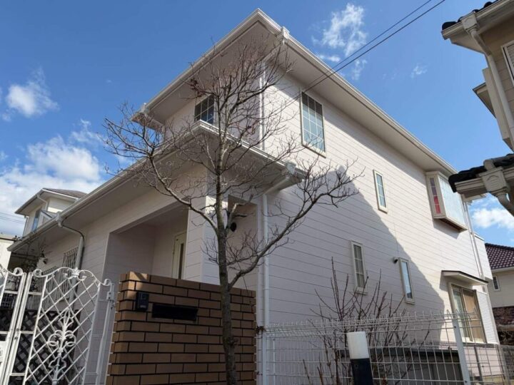 春日井市K様邸　外壁塗装工事　コーキング打ち替え、打ち増し工事　屋根塗装工事　防水下地部分補修工事　バルコニー防水工事