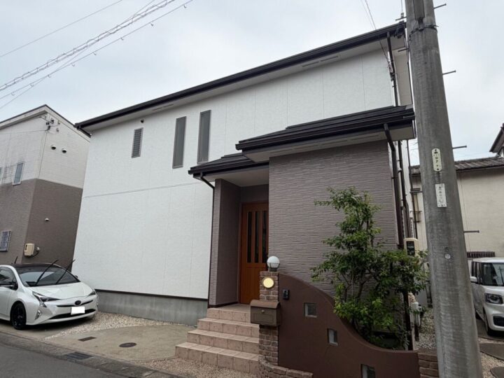 北名古屋市Ｋ様邸　外壁塗装工事　コーキング打ち替え・打ち増し工事　屋根カバー工事　トップコート工事