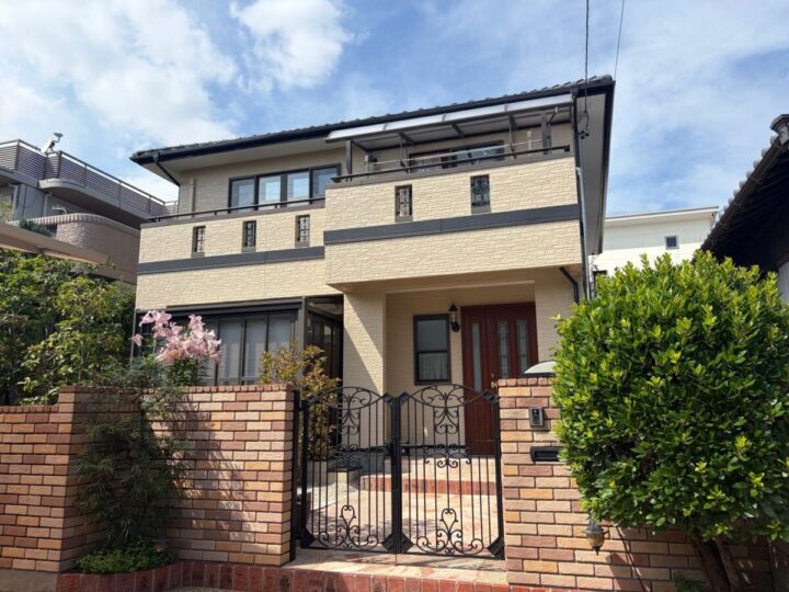 春日井市Ｋ様邸　外壁塗装工事　コーキング打ち替え・打ち増し工事　バルコニートップコート工事
